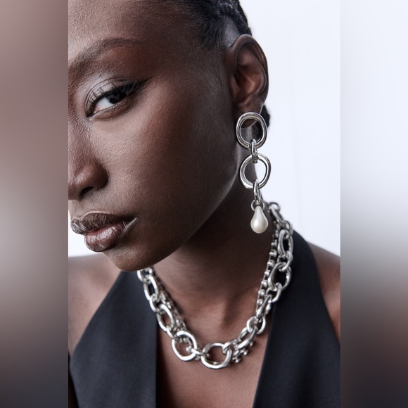 NWT. Zara Metal Link Necklace with Rhinestone Appliqué. - Picture 6 of 9